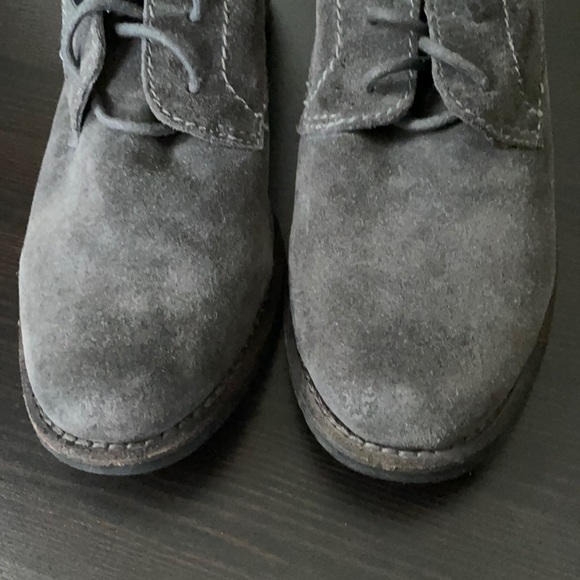 Dolce Vita Seema lace up Grey Suede Booties. Size 8 - Picture 5 of 11